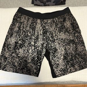 Lululemon T.H.E Linerless Short 9”